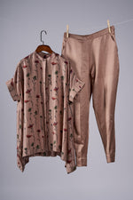 Load image into Gallery viewer, Beige flower sticks printed top with solid pants Coordinated set
