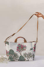 Load image into Gallery viewer, Miniature Print Capacious Tote Bag
