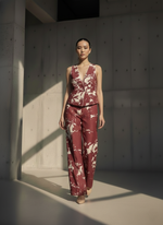 Load image into Gallery viewer, Red and Beige Lean-In Set
