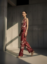 Load image into Gallery viewer, Red and Beige Lean-In Set
