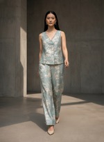 Load image into Gallery viewer, Aqua and White Lean-In Set
