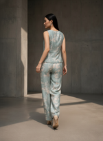 Load image into Gallery viewer, Aqua and White Lean-In Set
