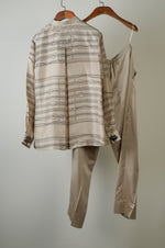 Load image into Gallery viewer, Beige printed top with solid pants Coordinated set
