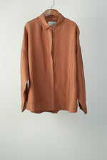 Load image into Gallery viewer, Tan Jali Shirt
