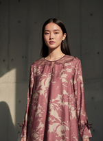 Load image into Gallery viewer, Mauve and Beige Long Softcut Dress
