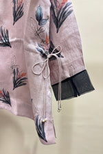 Load image into Gallery viewer, Mauve leaf print linen Top
