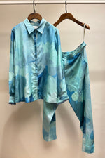 Load image into Gallery viewer, Aqua Paint print On Print Coordinated set
