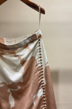 Load image into Gallery viewer, Peach Abstract Print Skirt
