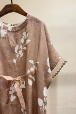 Load image into Gallery viewer, Beige and White Floral Tie-up Dress
