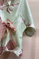 Load image into Gallery viewer, Mint Floral Knock-out Top
