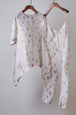 Load image into Gallery viewer, White house print linen set
