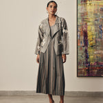 Load image into Gallery viewer, Cameo Jacket
