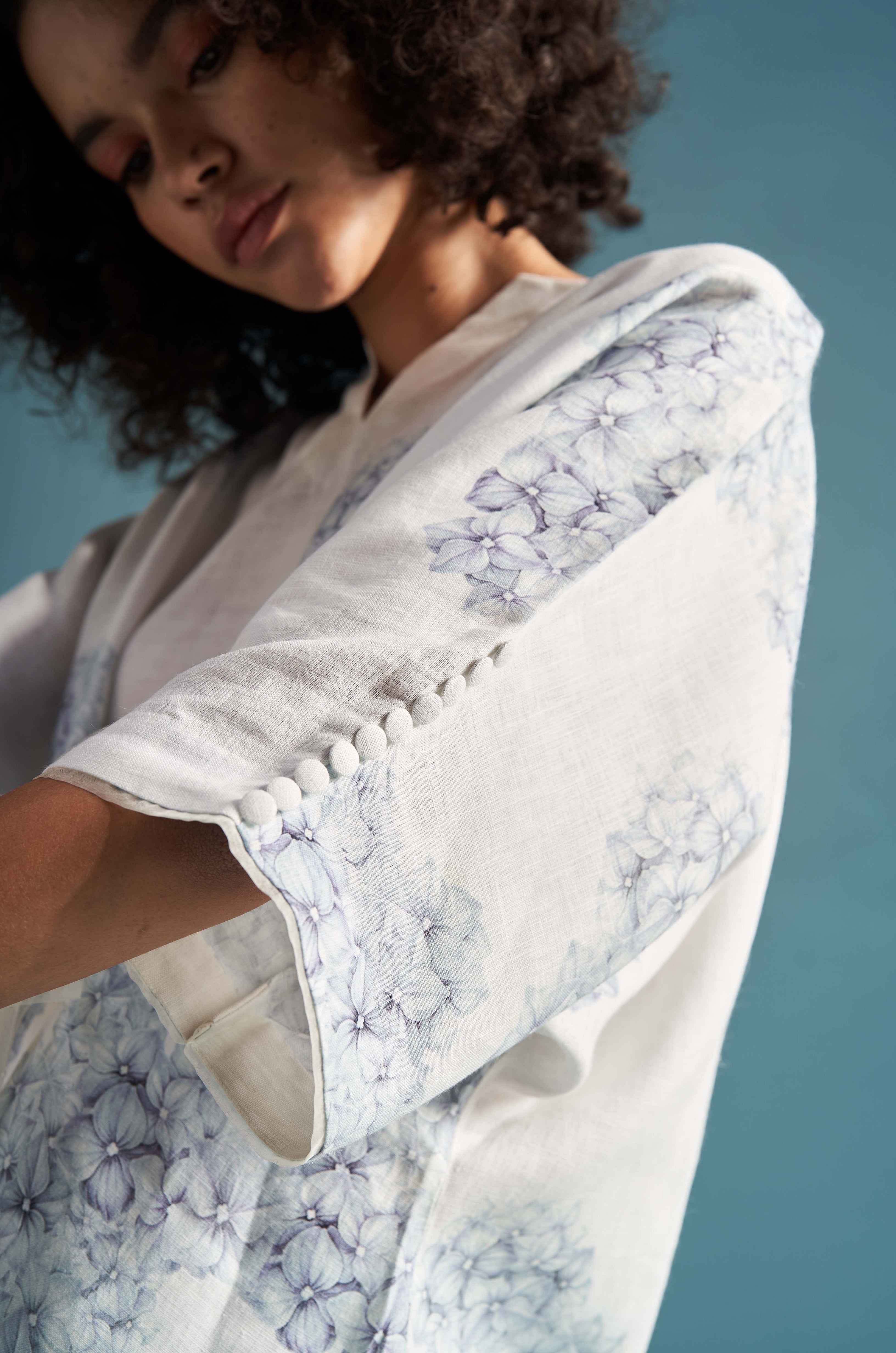 Flora Clutter Linen Set