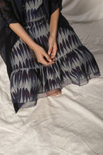 Load image into Gallery viewer, Leaf Print Graded Dress
