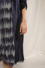 Load image into Gallery viewer, Leaf Print Graded Dress
