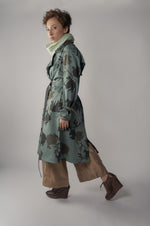 Load image into Gallery viewer, Clover Floral Trench
