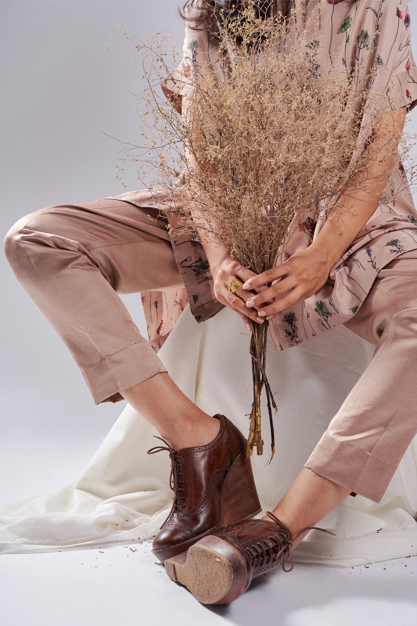 Beige flower sticks printed top with solid pants Coordinated set