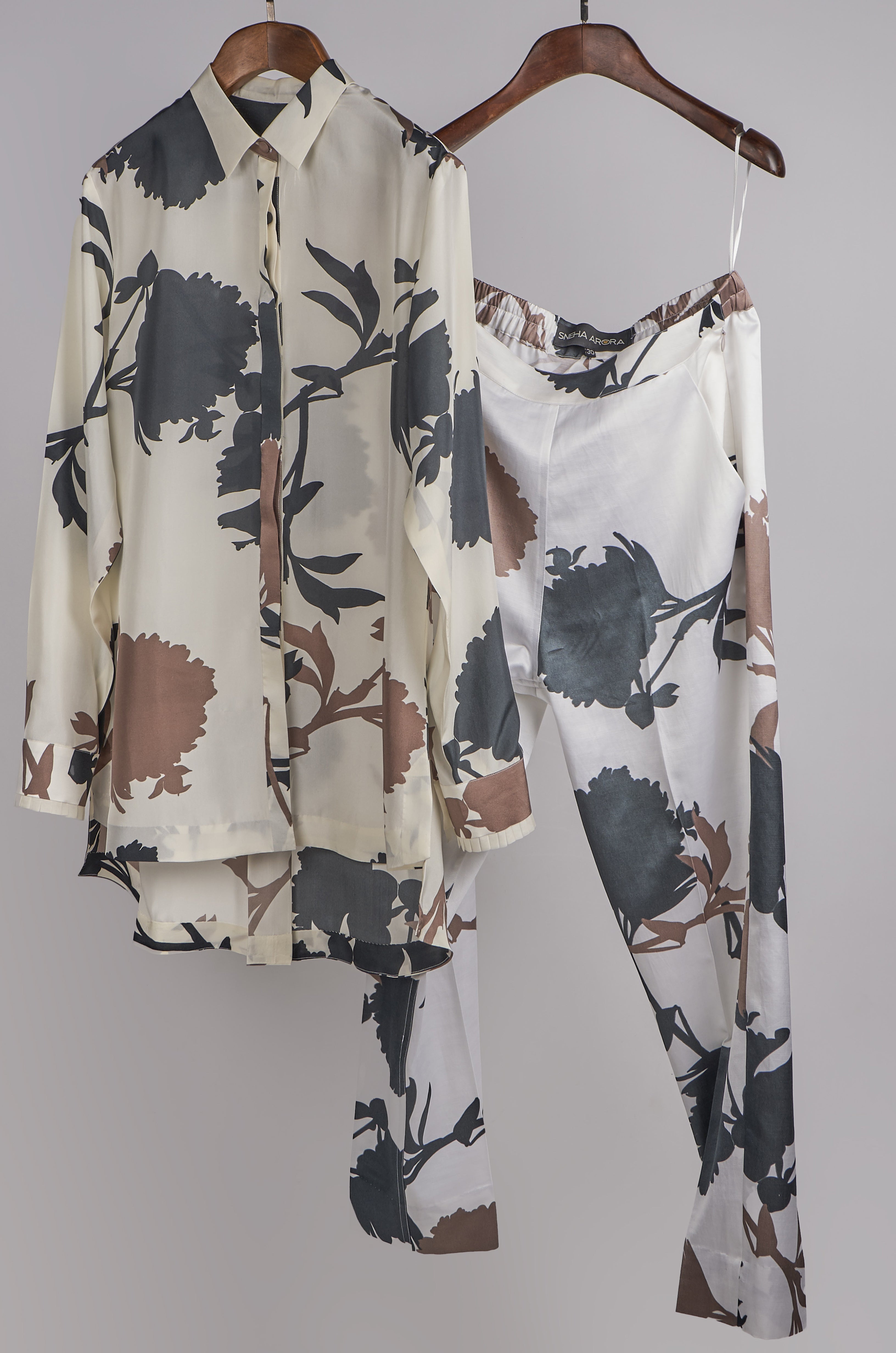Off-white printed shirt with printed pants Coordinated set