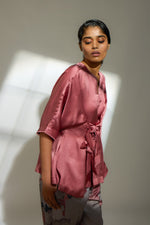 Load image into Gallery viewer, Glow asymmetric silk blouse
