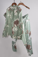 Load image into Gallery viewer, Mint and Beige big floral printed top with printed pants Coordinated set
