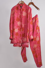 Load image into Gallery viewer, Fuchsia printed shirt with printed pants Coordinated set
